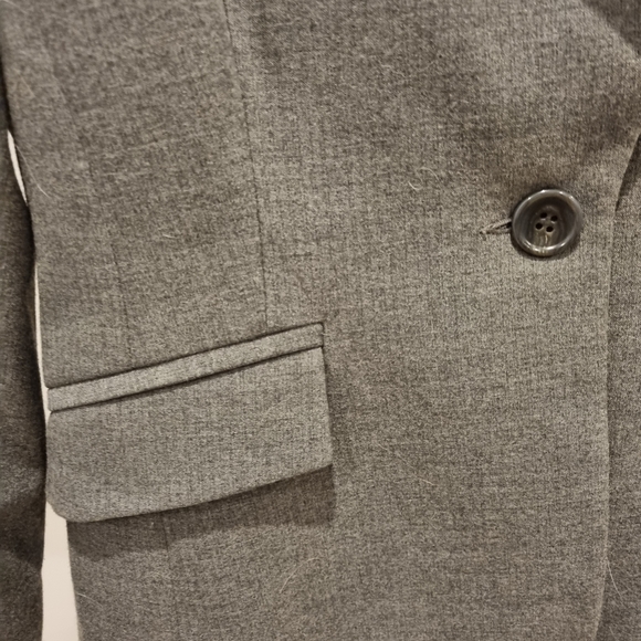 Cue Blazer - Picture 5 of 6